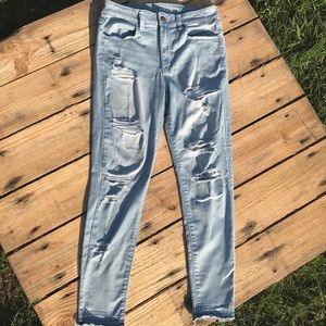 American Eagle Hi-Rise Jegging (destroyed denim)
